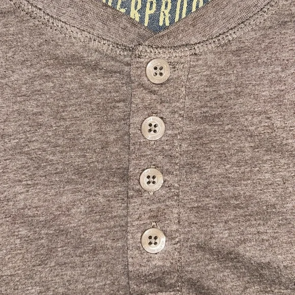 Weatherproof Henley Men’s Size L Light Brown The Vintage Henley - Picture 6 of 8
